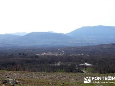 Pueblo de San Mamés, trekking; las caras de buendia; bosque irati